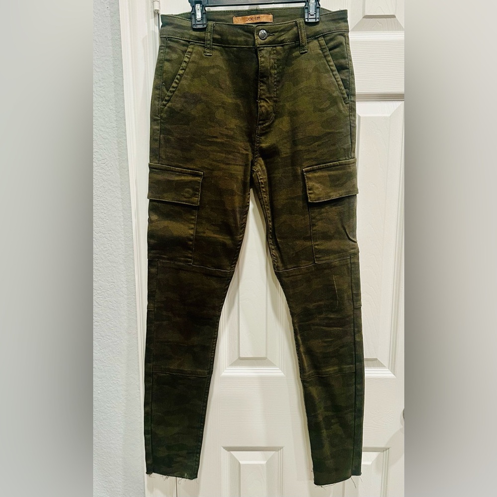 Joe’s Jeans, Camo, skinny cargo pants 27